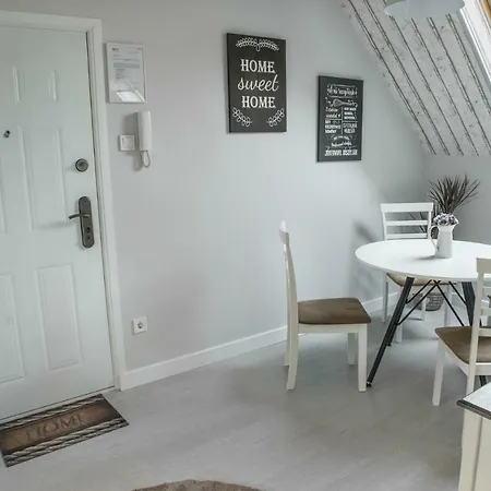 アパート Farmhouse Apartman エゲル